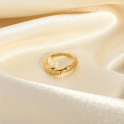 Snake-Shape Ring GliaGrove