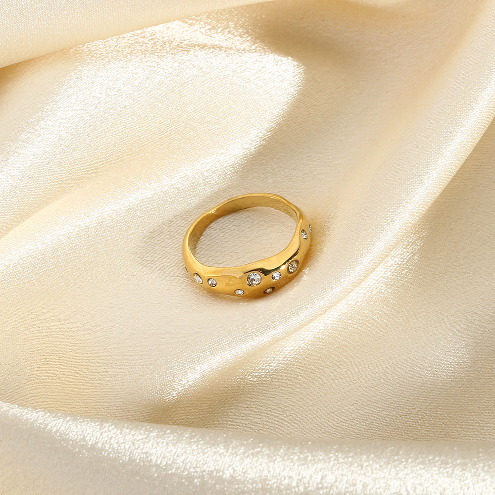 Snake-Shape Ring GliaGrove